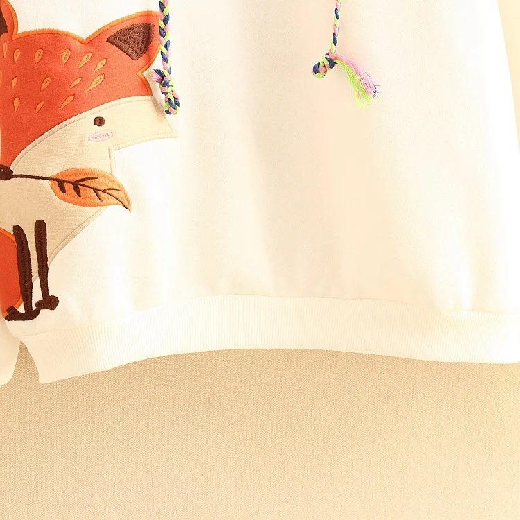 Title 3, Moletom com capuz bordado Fox