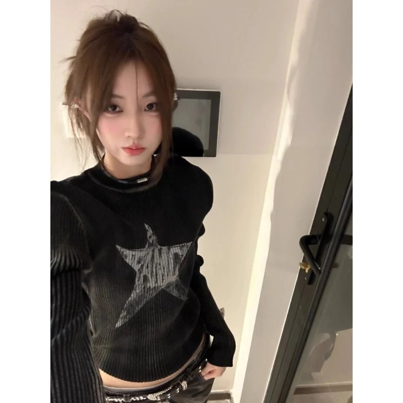 Title 5, Womens Retro Long-sleeved Sweater