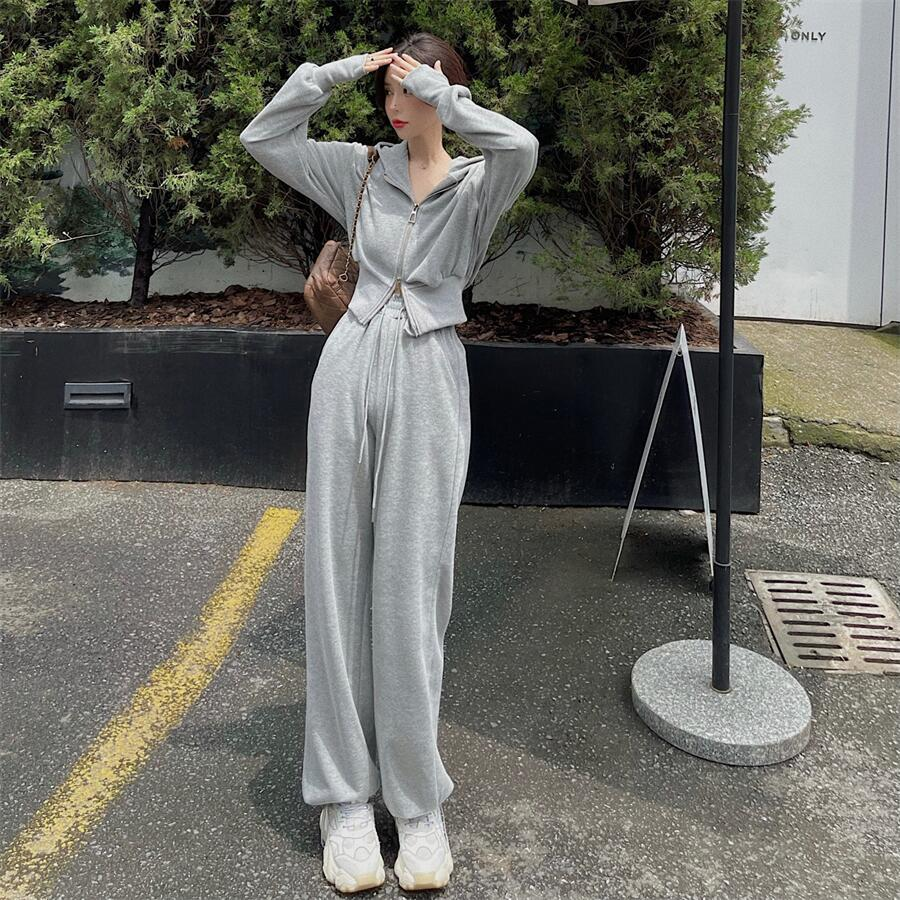 Title 41, Womens Loose Fitting and Slimming Fashion Casu...