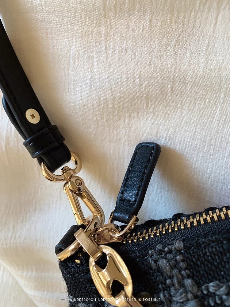 Title 4, Womens One-shoulder Crossbody Bag in Smoky Pla...