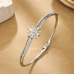 Pulseira feminina de camada dupla leve e vazada com joias Adicione um toque de brilho e sofisticação ao seu visual com esta pulseira elegante. — foto 1