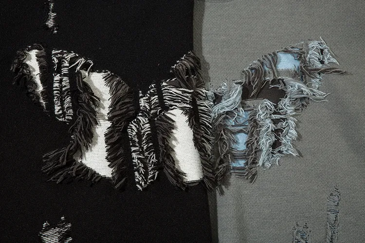 Title 7, Rundhalsausschnitt-Pullover mit Schmetterlings-...