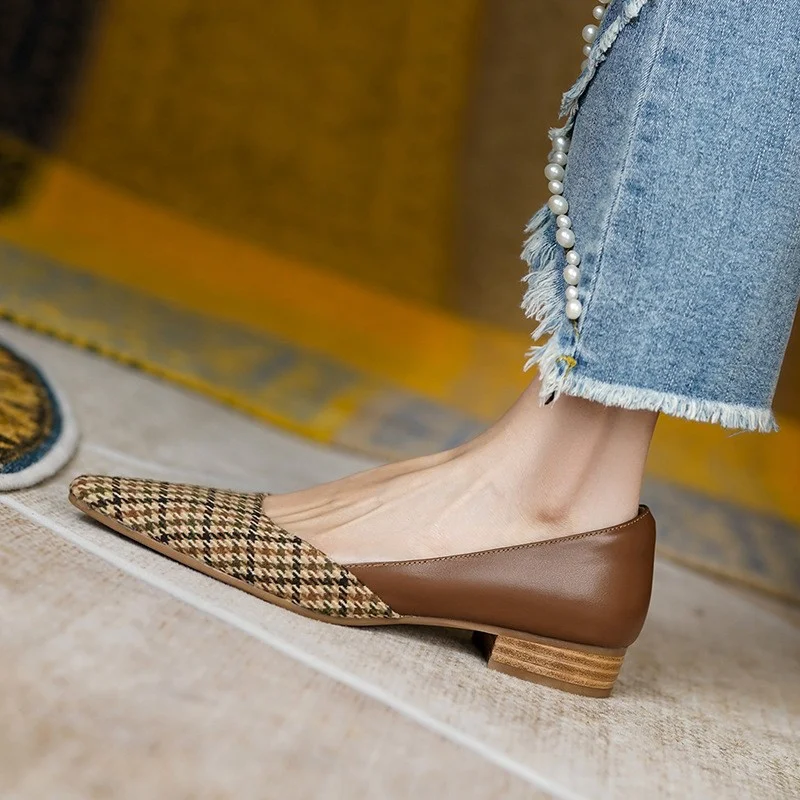 Low Heel Shallow Mouth Pointed Sandals for women offer all-day comfort and a touch of elegance, perfect for various occa — photo 2