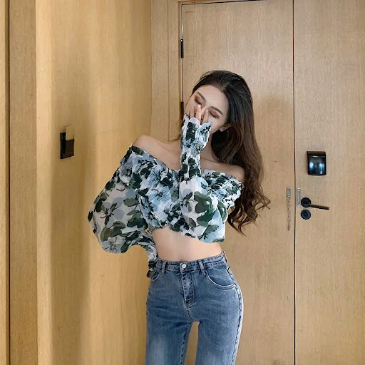 Title 12, Short off-the-shoulder lantern sleeve top, a st...
