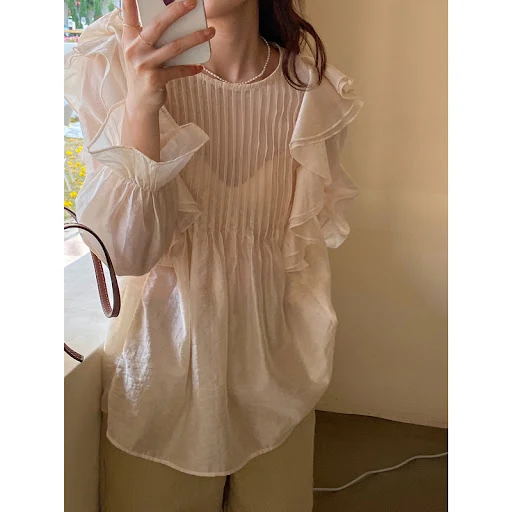Title 2, Elegant Flared Long Sleeve Loose Pleated Top