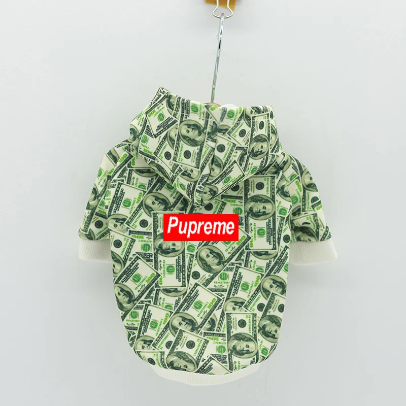 Pupreme Letter Pet Hoodie Der stylische Kapuzenpullover mit Buchstaben für Haustiere. Bietet Komfort, Wärme und einen modischen Look für deinen Hund bei jedem Spaziergang. — foto 4