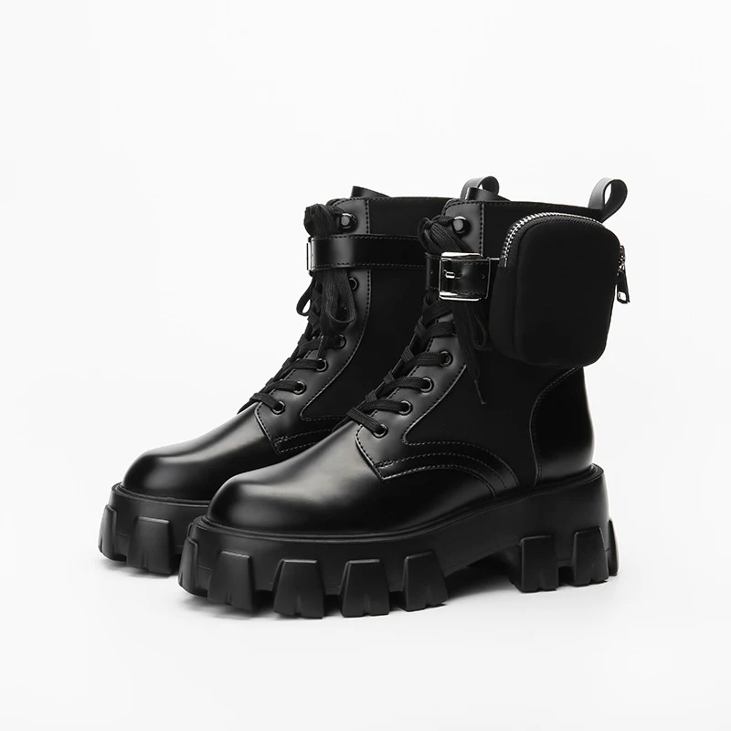 Botas versáteis com sola grossa antiderrapante. Conforto e segurança em qualquer situação, perfeitas para enfrentar qualquer desafio com estilo. — foto 3
