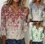 T-shirt da donna con scollo a V e maniche a campana 3/4. Comfort e stile si fondono per un look casual e femminile. — foto 10