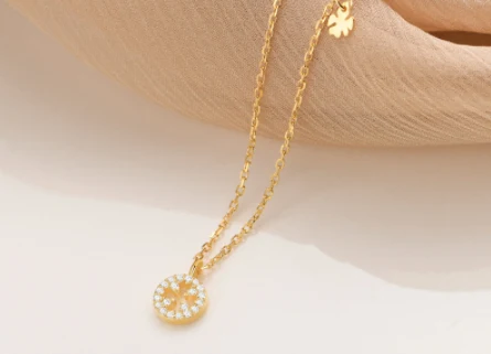 Colar feminino de prata S925 com diamante e elemento de trevo, estilo doce e elegante, corrente delicada para realçar o colo. — foto 6