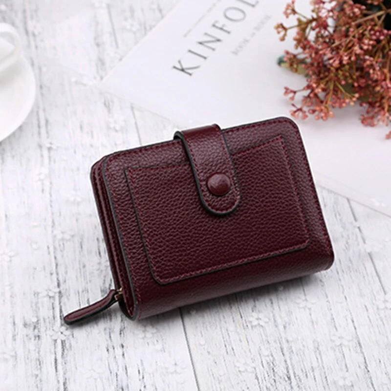 Lychee stripe lady's wallet, stylish and functional for organizing cards, cash and documents. Keeps your essentials secu — photo 6