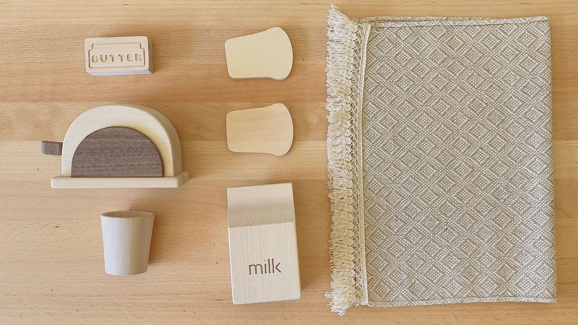 Basswood Log Breakfast Combo Bread Machine Milk Black Walnut Children's Play House Wooden Toys A wholesome play set for — photo 4