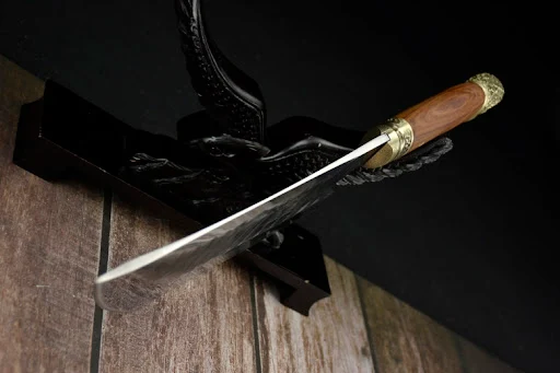 Title 4, Raptor Bone Cutter Cut bones quickly and accura...