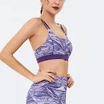 Diamond sportvest met prachtige rug, ideaal voor sporten en trainingen. Biedt comfort en stijl voor actieve vrouwen. — foto 4