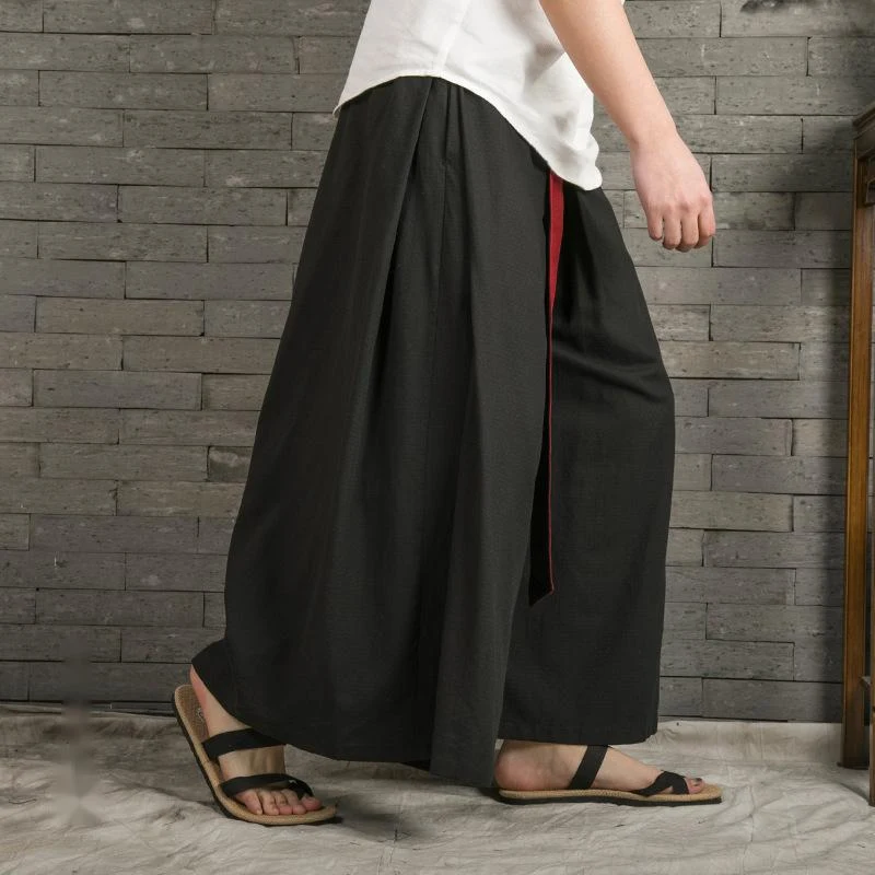 Men's Cotton and Linen Cropped Trousers for Summer. Lightweight, breathable, and comfortable pants for a relaxed and sty — photo 2