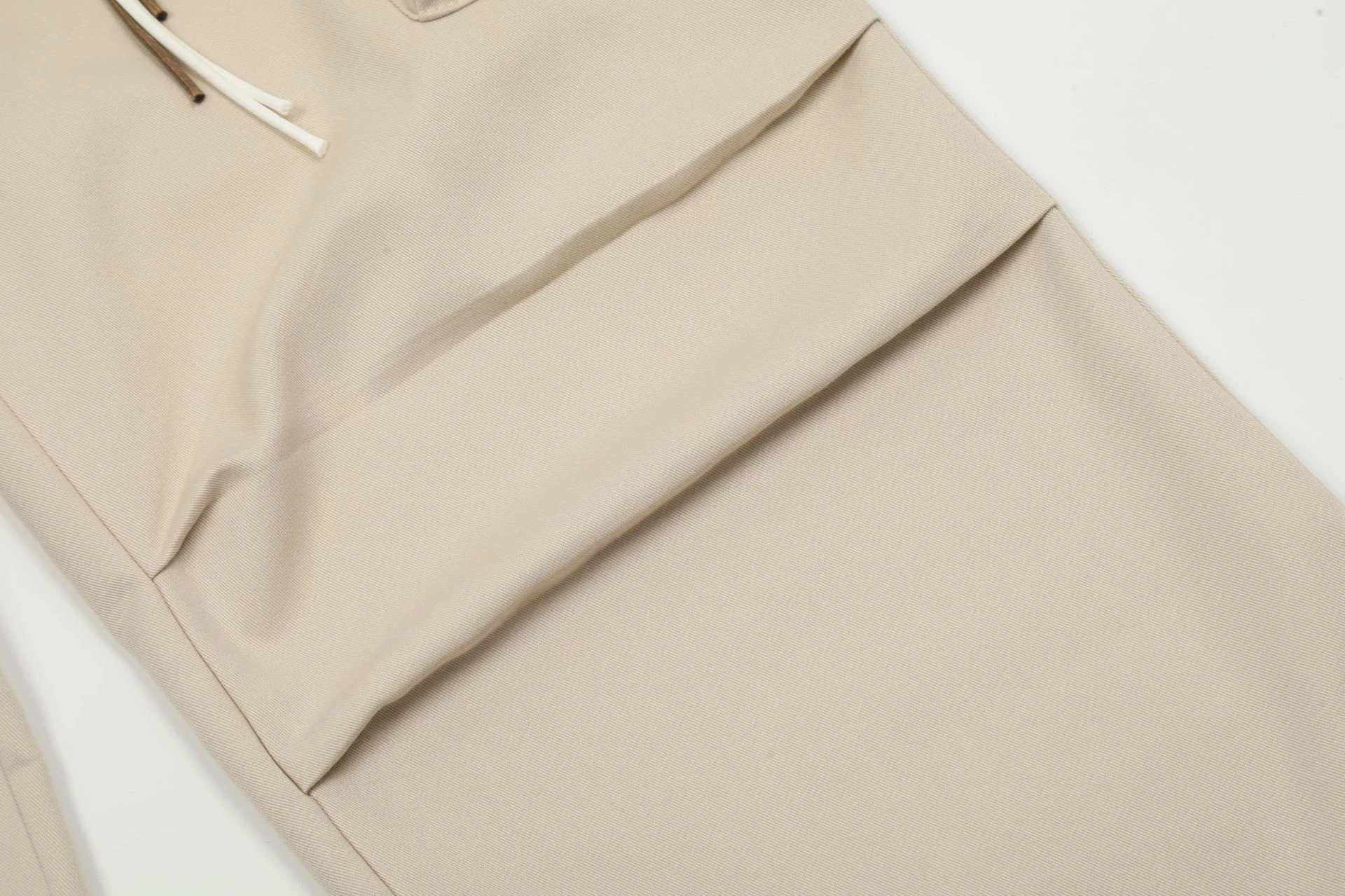 Mode Loose Fit Rechte Broek voor Heren. Comfortabele, koele broek voor een casual look. Perfect voor dagelijks gebruik en een ontspannen uitstraling. — foto 8