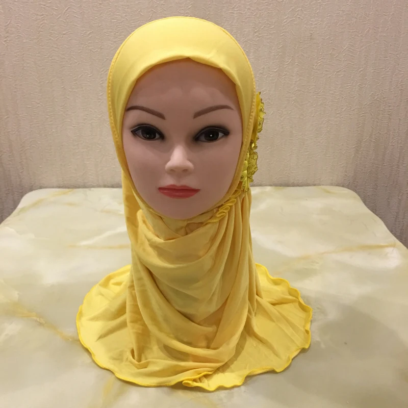 Title 3, Turbante para menina com véu de duas flores