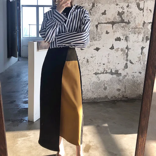 Title 5, Color contrast skirt for a vibrant and modern s...