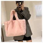 Winter Women's Fashion Large Capacity Plush Hand-carrying Bag Stylish and spacious, perfect for carrying all your winter — photo 16