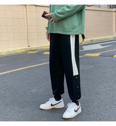 Title 10, Pantalones deportivos coreanos para estudiantes...