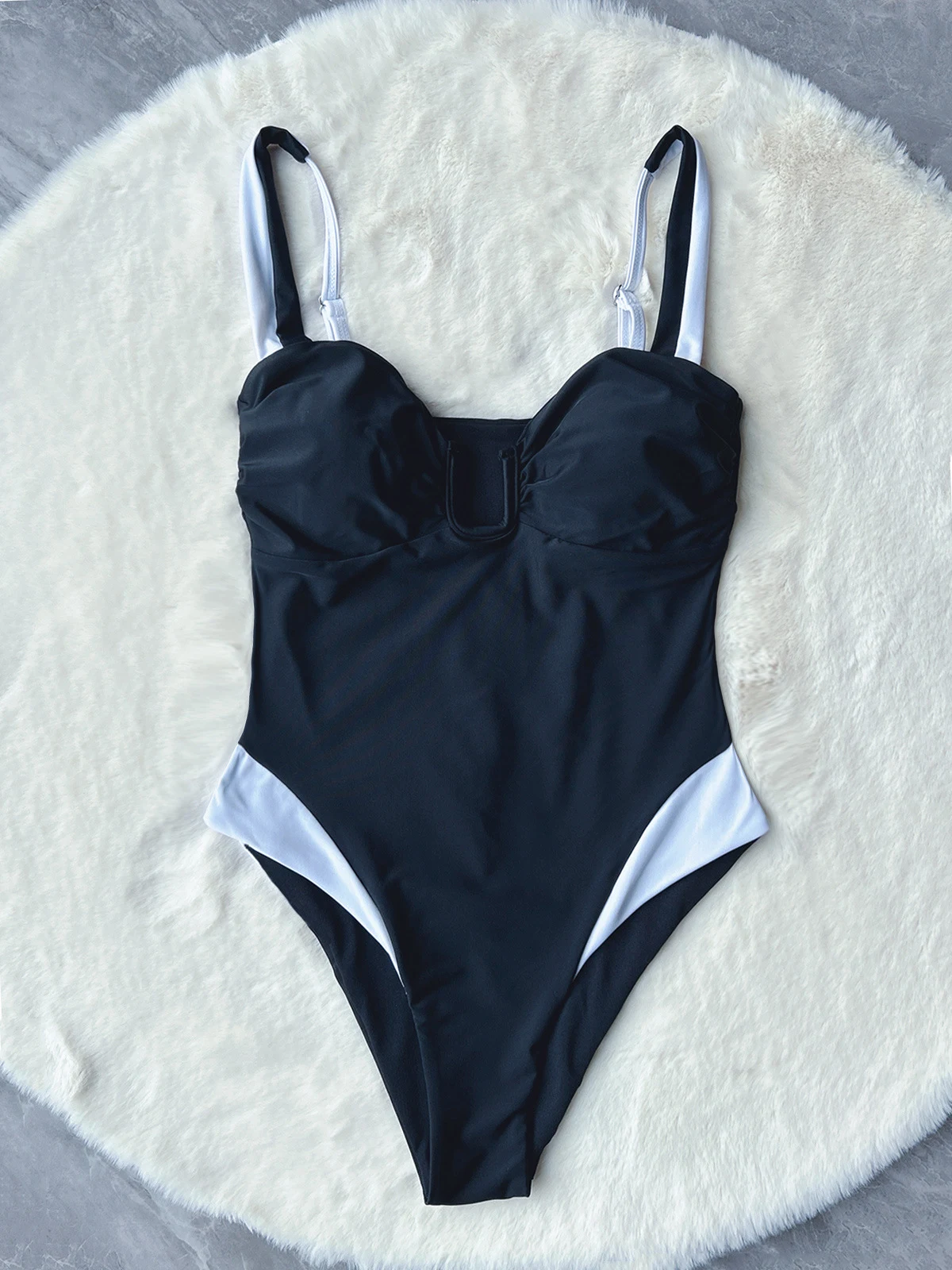 Title 6, Damen Deep V Bikini im europäischen und amerika...