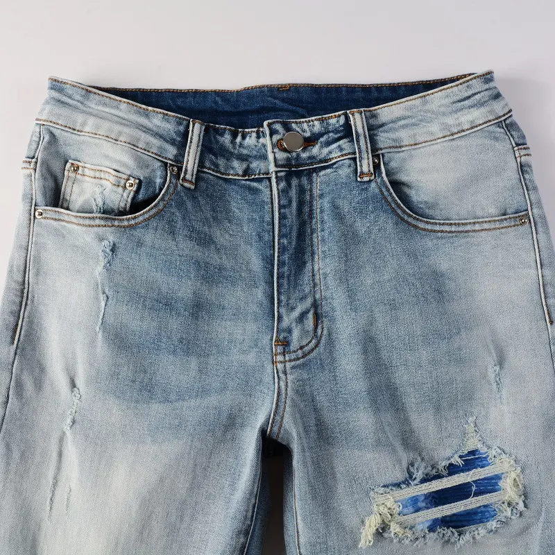 Pantalones ajustados rotos azul claro de High Street con parches coloridos y gradiente, delgados, elásticos y rasgados. — foto 13