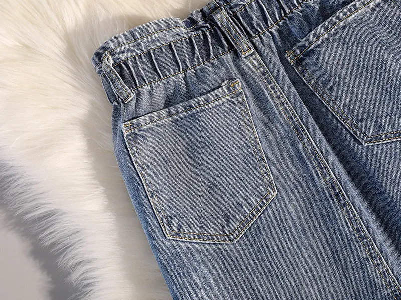 Falda para mujer, elástica, de cintura alta y hasta la rodilla, perfecta para lucir un look elegante y cómodo en cualquier ocasión. — foto 3