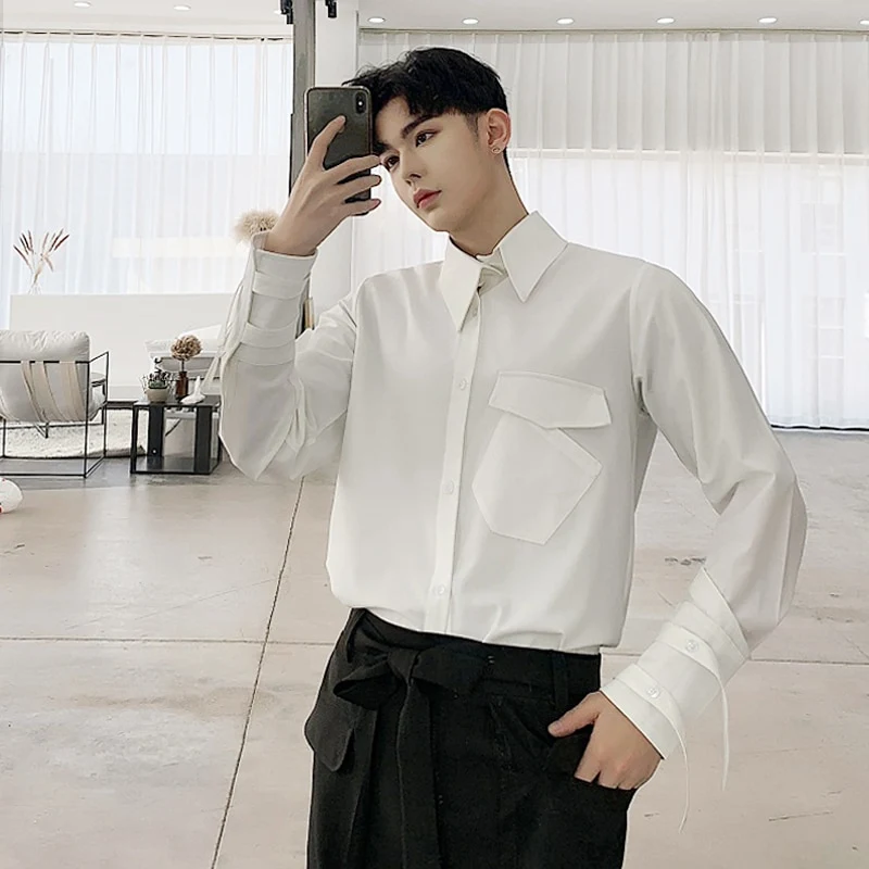 White shirt with diagonal pockets, a stylish essential. Experience comfort and versatility. Perfect for a modern, sophis — photo 4