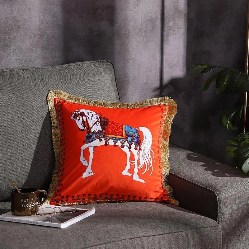 Almofada para sofá com estampa dupla face e franjas, adiciona conforto e estilo à sua sala, decoração elegante e aconchegante! — foto 8
