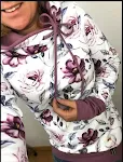 Kadın kadife dolgulu kalınlaşmış sweatshirt, kapüşonlu, bol uzun kollu. Rahatlık ve şıklığı bir arada sunar. — Fotoğraf 7
