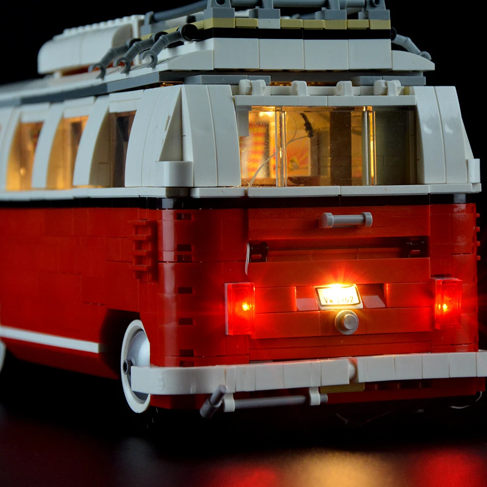 Luminous assembled building block lamps Build and illuminate with these customizable lamps, perfect for kids and adults, — photo 4
