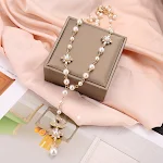 Colar longo feminino de pérolas de alta qualidade para suéter. Adicione sofisticação e elegância ao seu visual. Perfeito para looks casuais ou formais. — foto 10