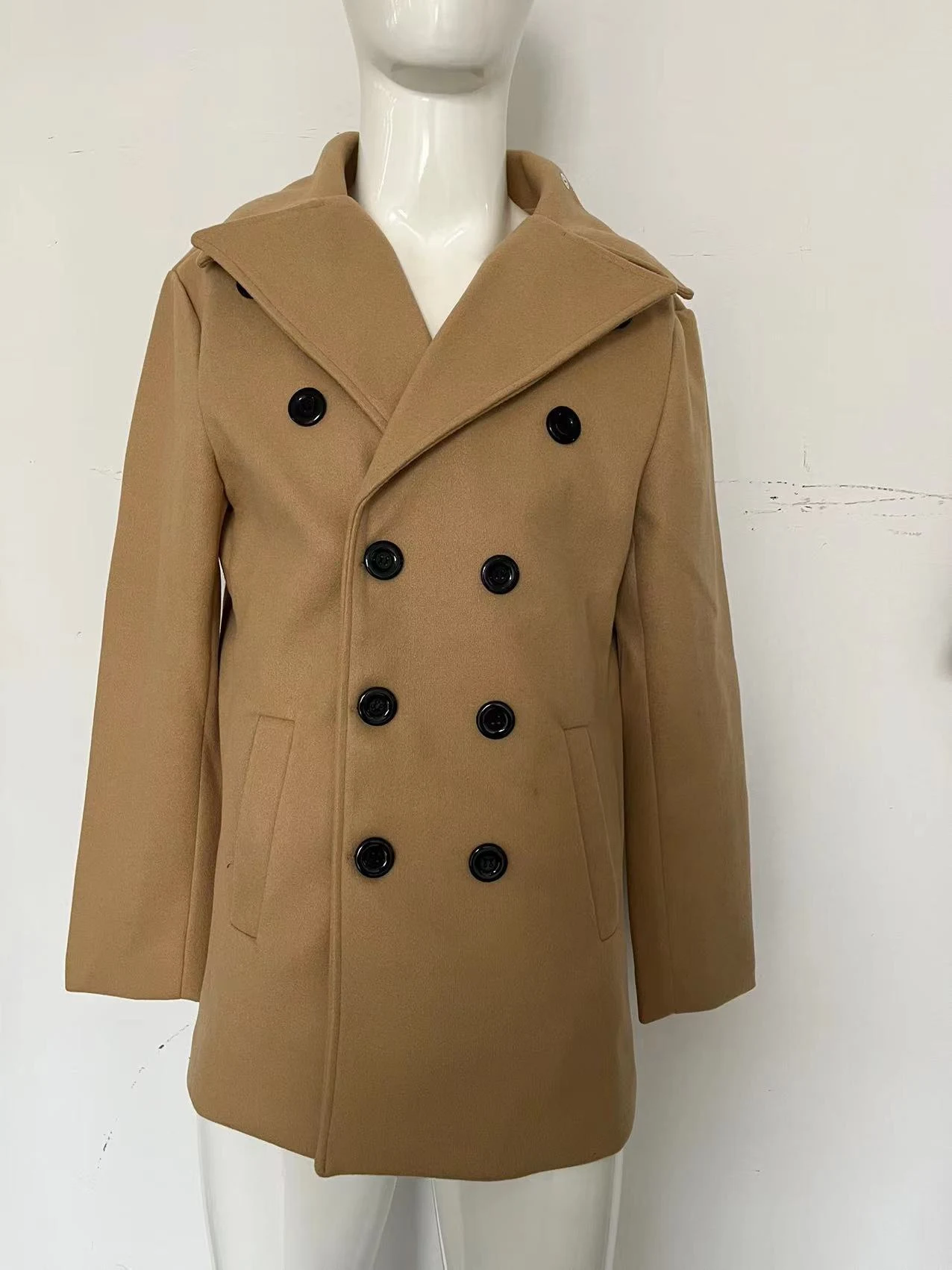 British Men's Mid-length Long Sleeve Woolen Coat. Stay warm and stylish with this classic woolen coat, perfect for colde — photo 5