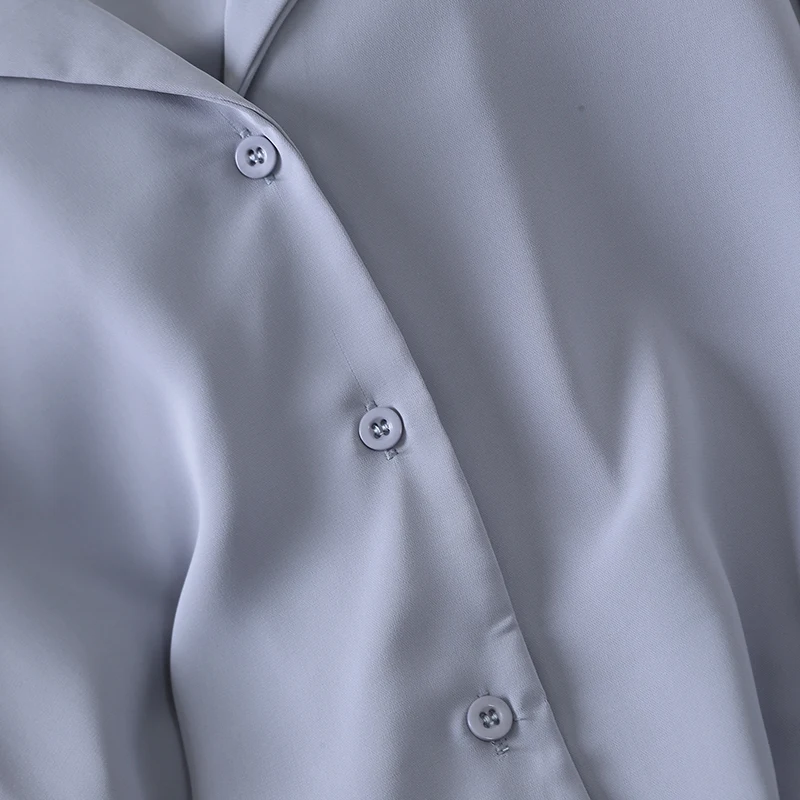 Camicia donna in chiffon a manica lunga, elegante e versatile. Perfetta per ogni occasione, leggera, comoda e dal look raffinato. — foto 9