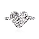 Anel de diamante em formato de coração Expresse seu amor com este anel deslumbrante, ideal para presentear e celebrar momentos especiais com um toque romântico. — foto 3
