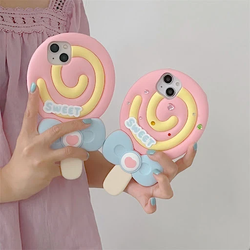 Title 8, Capinha de silicone para celular com design de ...