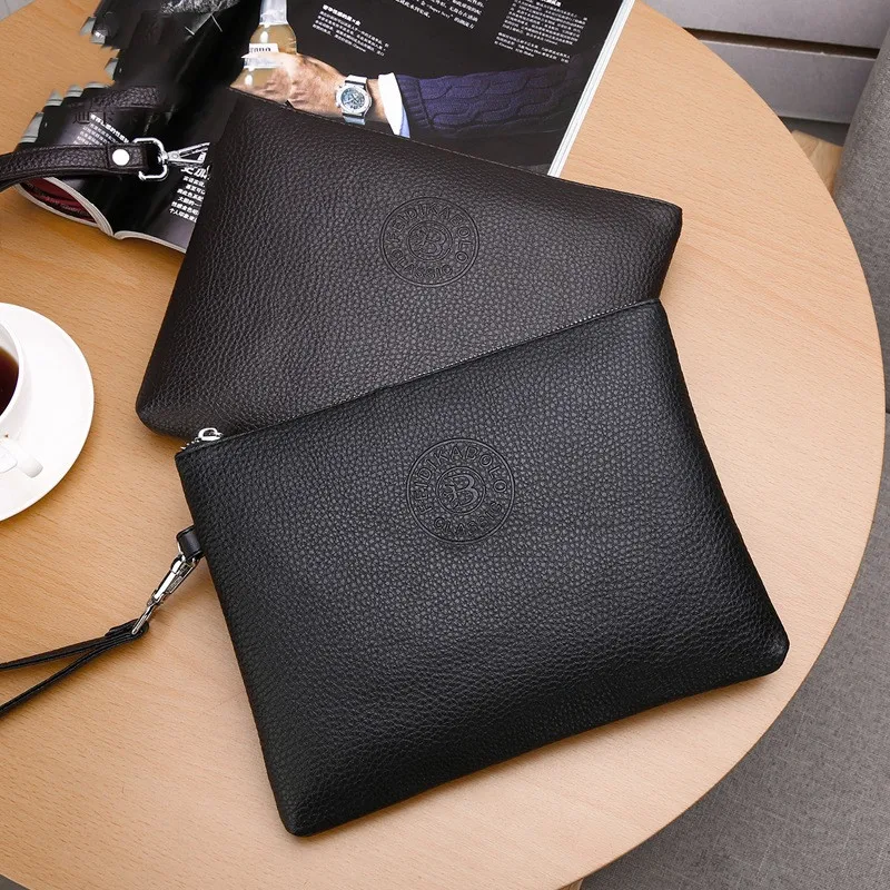 Bolsa de mão casual masculina em couro PU macio. Carregue seus itens essenciais com estilo e conforto. Perfeita para o uso diário, leve e prática. — foto 9