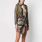 Vestido geométrico com blocos de cores e decote em V profundo. Ideal para um visual moderno e sofisticado, perfeito para diversas ocasiões especiais. — foto 1