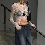 Cardigã de renda jacquard transparente de verão leve. Perfeito para sobreposições frescas e charmosas no calor. — foto 1