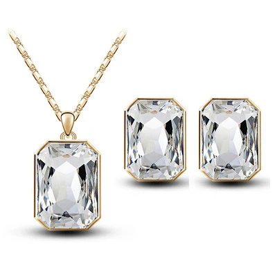 Colar de cristal para mulheres. Adicione um toque de elegância e brilho ao seu visual. Ideal para realçar sua beleza natural em qualquer ocasião. — foto 6