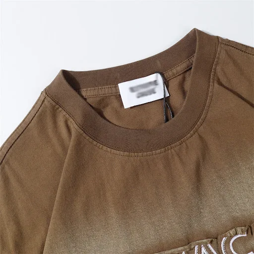 Title 4, Camiseta bordada con parche de letras inkjet, e...