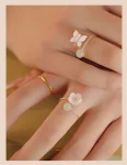Anel de Jade Hetian Natural Feminino. Adicione um toque de beleza natural e elegância atemporal ao seu estilo. Um acessório perfeito para mulheres. — foto 13