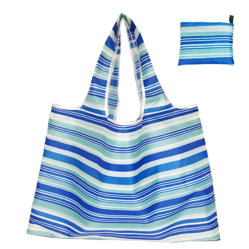 Nova Bolsa Oxford Dobrável com Estampa Xadrez Ideal para Compras, Viagens e Uso Diário. Leve, Durável e Fácil de Guardar. — foto 18