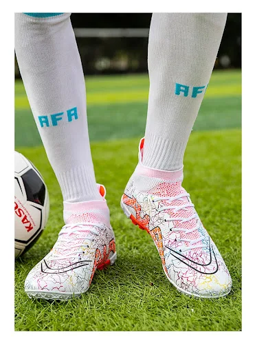 Title 13, Scarpe Speciali da Calcio Alte Domina il campo ...