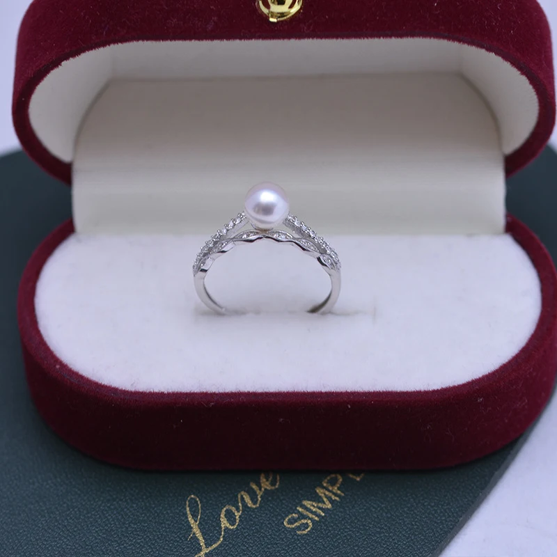 Anel Branco de Pérola de Água Doce com Círculo Perfeito e Prata S925 Ajustável. Elegância e ajuste ideal para diversas ocasiões. — foto 23