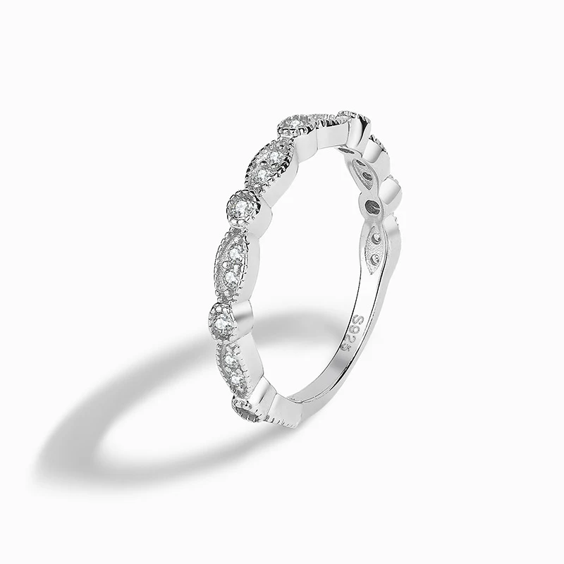 Retro ring van sterling zilver met witte zirkonia, Europees en Amerikaans. Hot sale! Stijlvolle schittering voor een tijdloze look. — foto 12