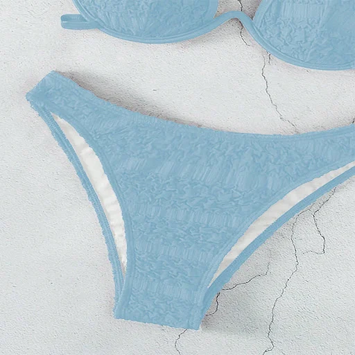 Title 4, Halter-Bikini mit Schnürung und Schlitz für Dam...