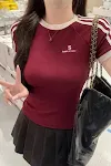 Camiseta feminina Bm Hot Girl cintura bordada gola redonda manga curta — foto 8