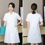 White female shortsleeved fit