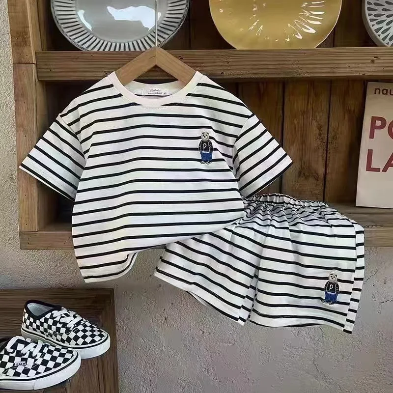 Title 7, Conjunto Little Bear listrado com gola redonda ...