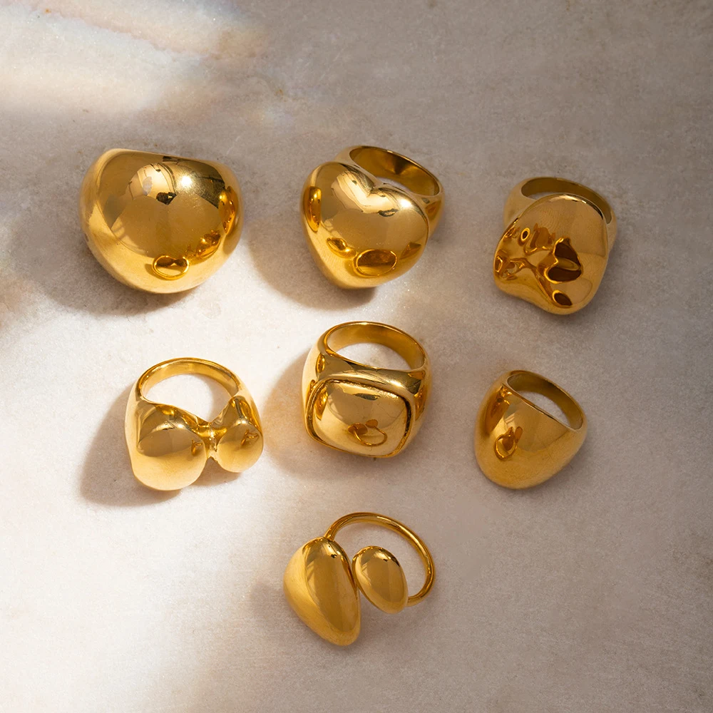 Anel Ovalado Chubby de Aço Inox 18K Dourado com Textura Fashion, Estilo Simples e Moderno, Joia para Mulheres com Design Único. — foto 20